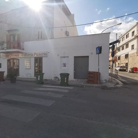 B&B Una Terrazza Sul Golfo Di Sferracavallo Exteriör bild